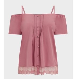 TORRID NWT Rose cold shoulder top.